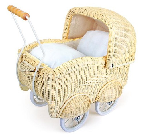 Stroller with large store basket