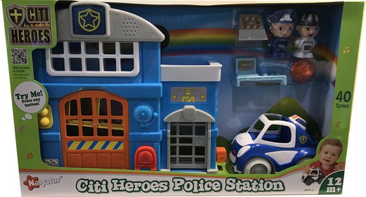 Polizeistationsfahrzeug mit Figur