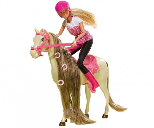 Steffi Love avec cheval
