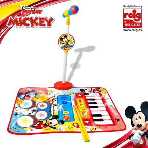 Tapis de batterie et piano avec support micro et micro.
