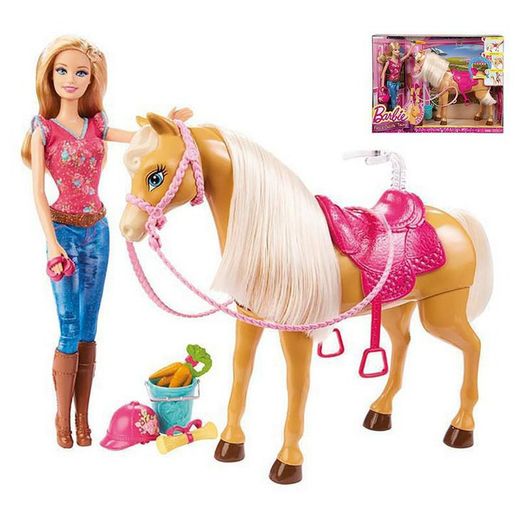 Barbie kümmert sich um ihr Mattelpferd