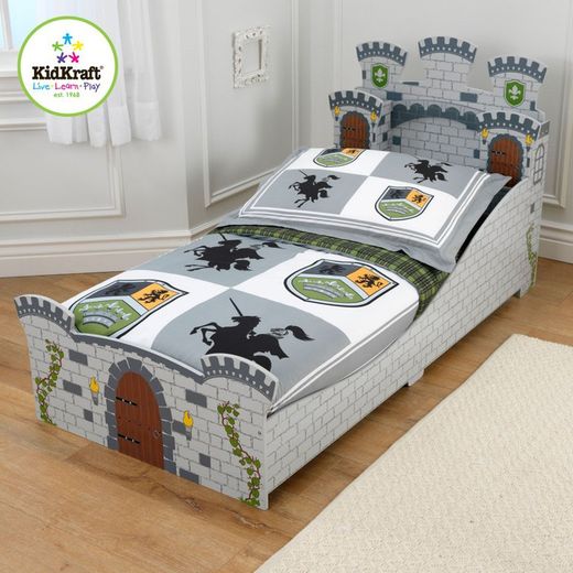 Letto del castello medievale