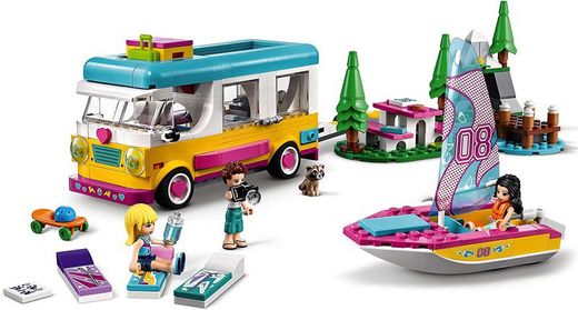 Friends: Autocaravana y Barco de Vela