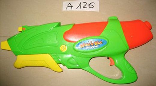 Große Wasserpistole